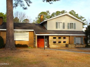 906 Pinecrest St, Williamston, NC 27892