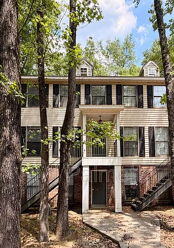 33 Chestnut Ferry Rd Photo 1