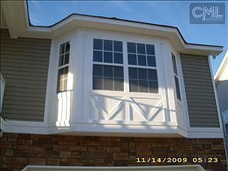 2nd image of 943 Farnsworth Dr