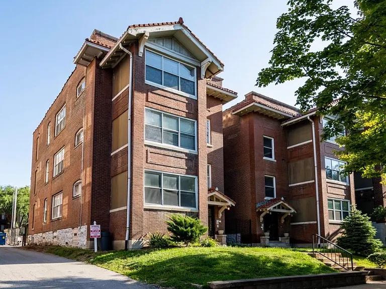 5535 Pershing Ave #11 — Photo 4