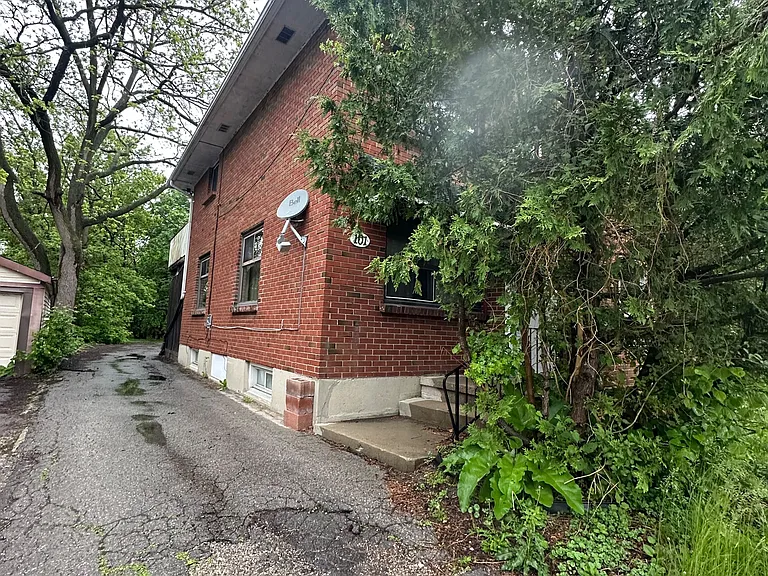101 Oxford St W #MAIN — Photo 16