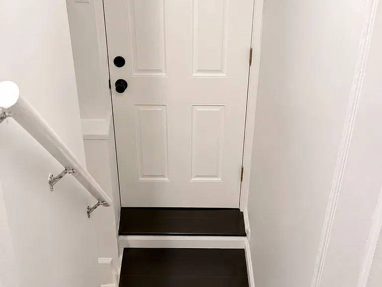 31 Irving St #1 — Photo 18