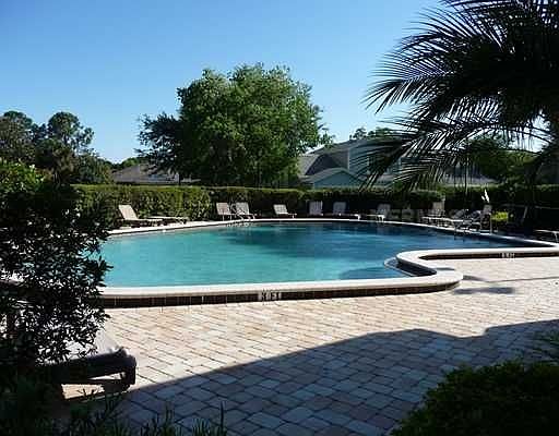 5th image of 821 Millrace Point