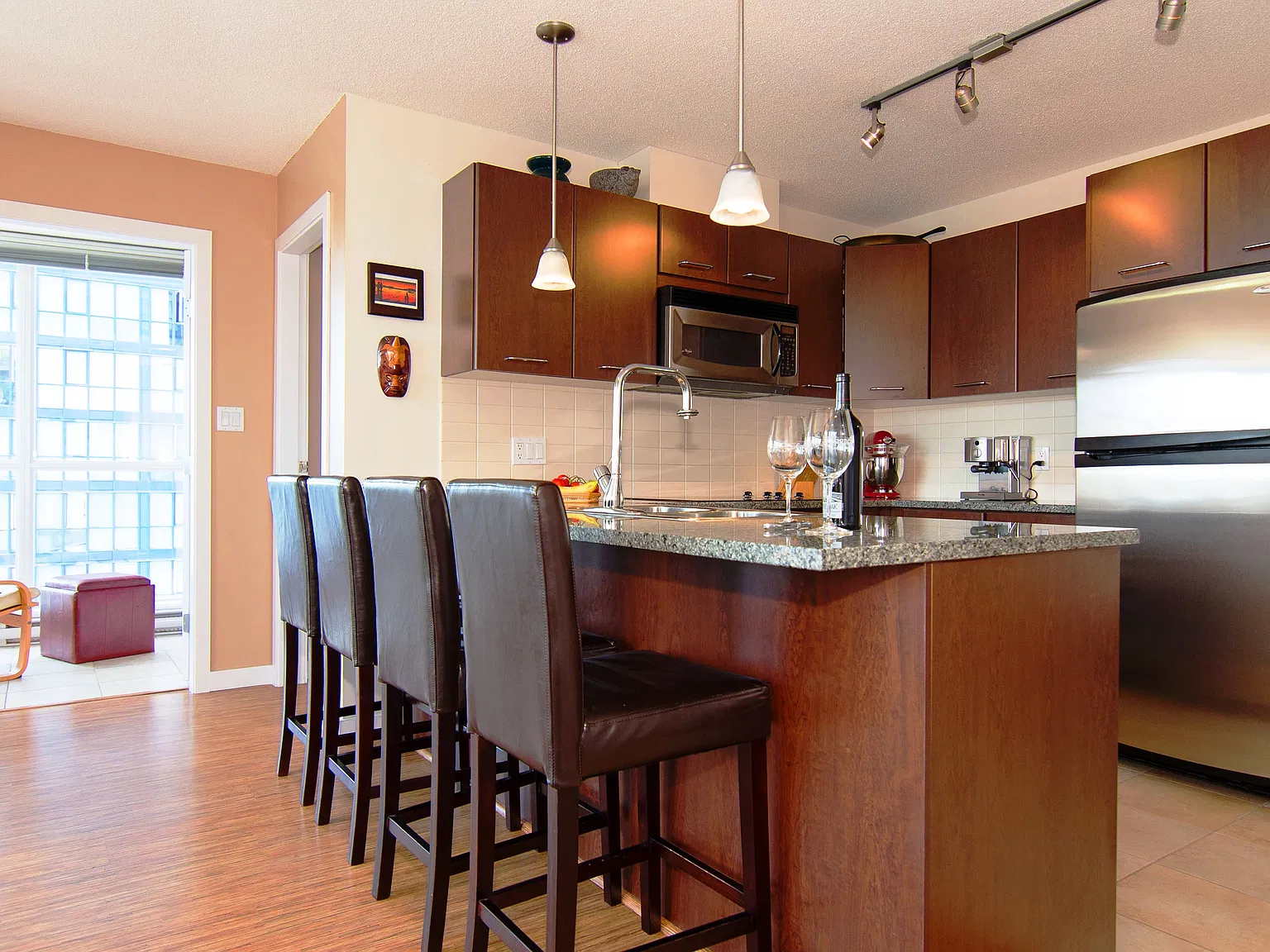 1155 Seymour Street Vancouver — Photo 2
