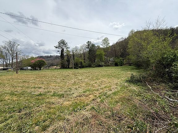5th image of 317 Robinson Road