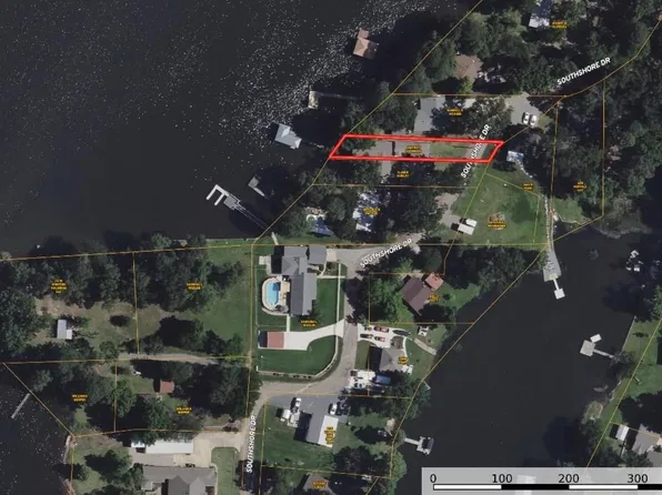 208 Southshore Dr, Lone Star, TX 75668