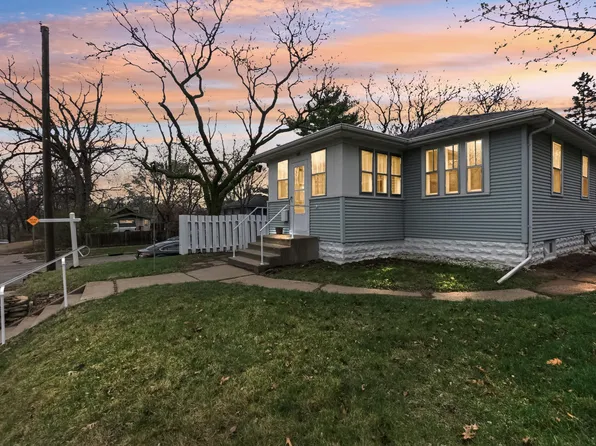 528 Wyoming St E, Saint Paul, MN 55107
