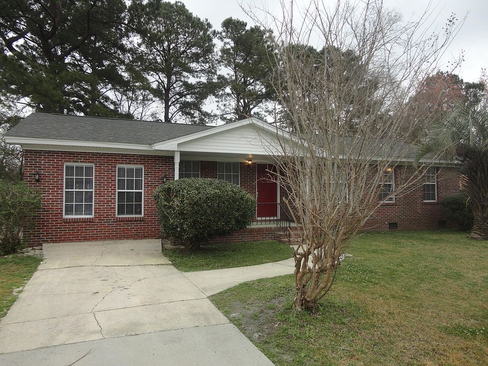 1st image of 107 Gardenia St