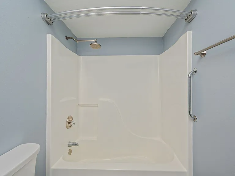 804 Sparkleberry Cv — Photo 27