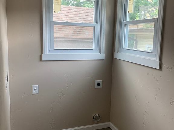 5th image of 319-321 Caroline St #319