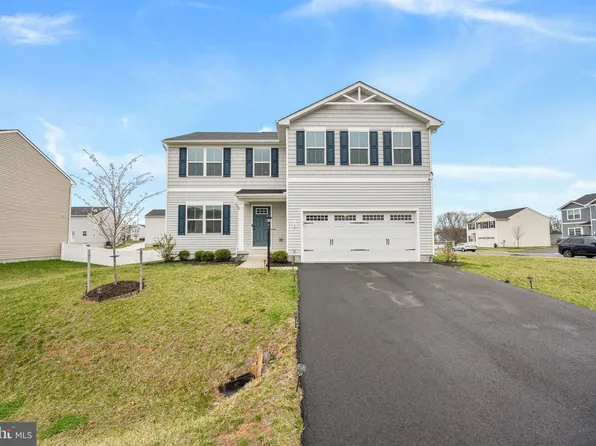 14 Stocking Pond Rd, Inwood, WV 25428