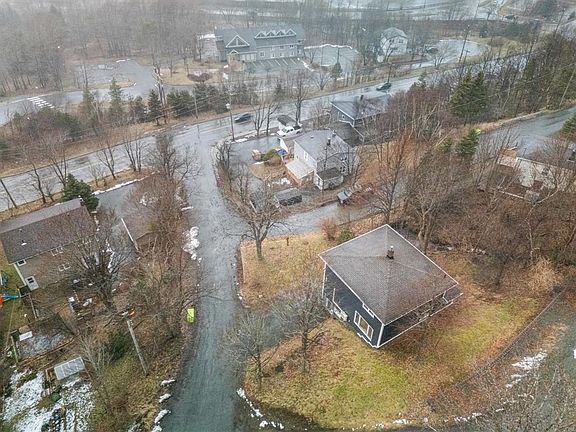 5th image of 7 Williams Heights