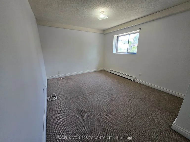109 Gowan St #201 — Photo 9