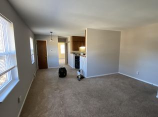 8712 W 70th St #1, Overland Park, KS 66204