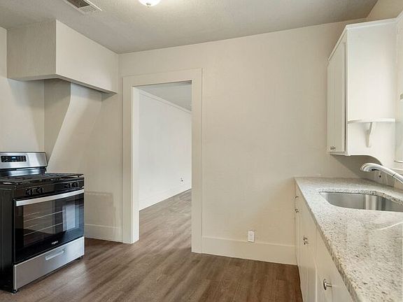 4th image of 721 N Birmingham Pl