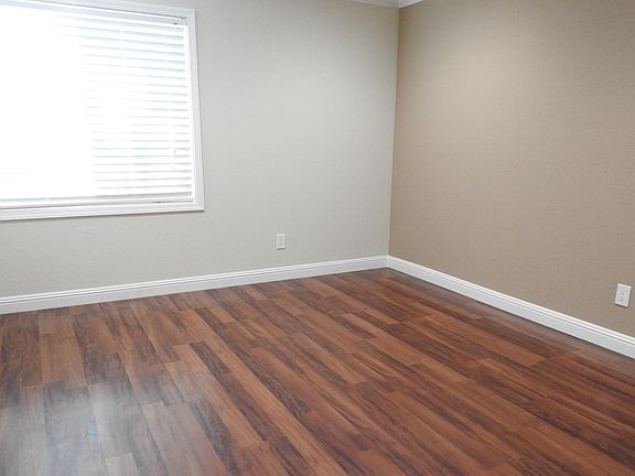 2nd image of 296 Tradewinds Dr