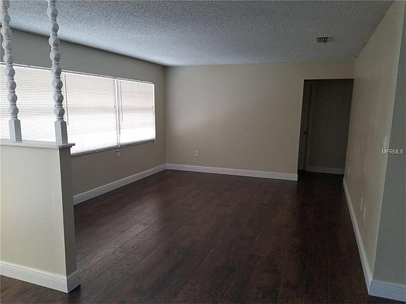 4th image of 1405 E Lake Parker Dr