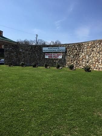 Entrance to Northgate Professional Cemter