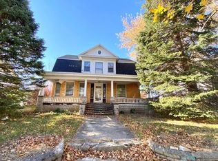 1045 N Union St, Fostoria, OH 44830