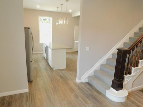 4th image of 1016 Ross Ave