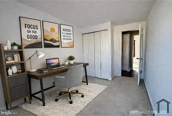 2263 Prince Of Wales Ct — Photo 11
