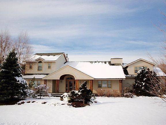 2nd image of 18 Pheasant Cove Ct