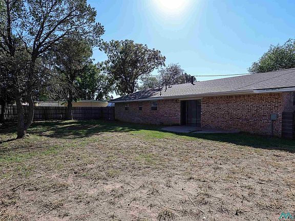3rd image of 2107 S Avenue H