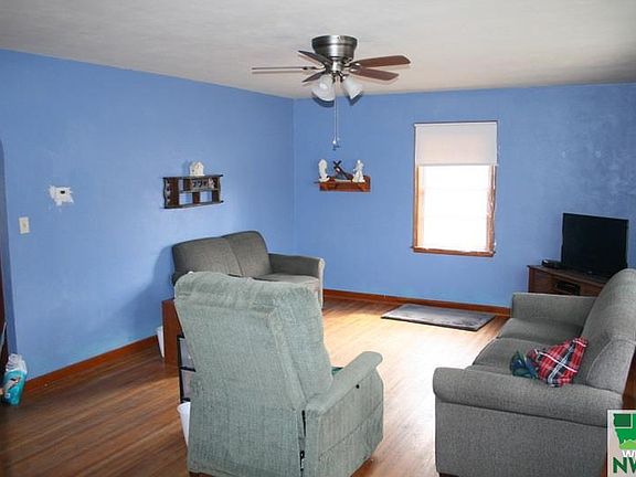 5th image of 909 Pinecrest Dr