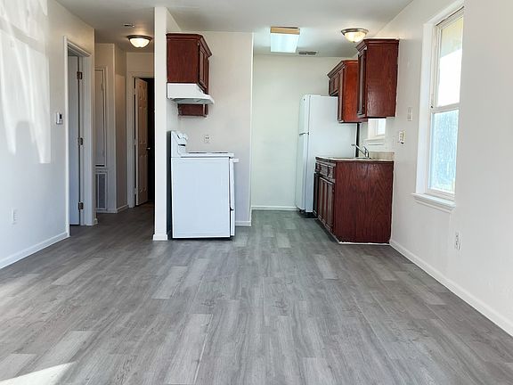 4th image of 1802 16th St #B