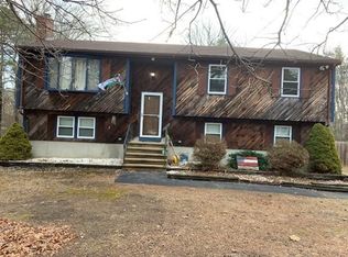 54 Cromesett Rd, Wareham, MA 02571