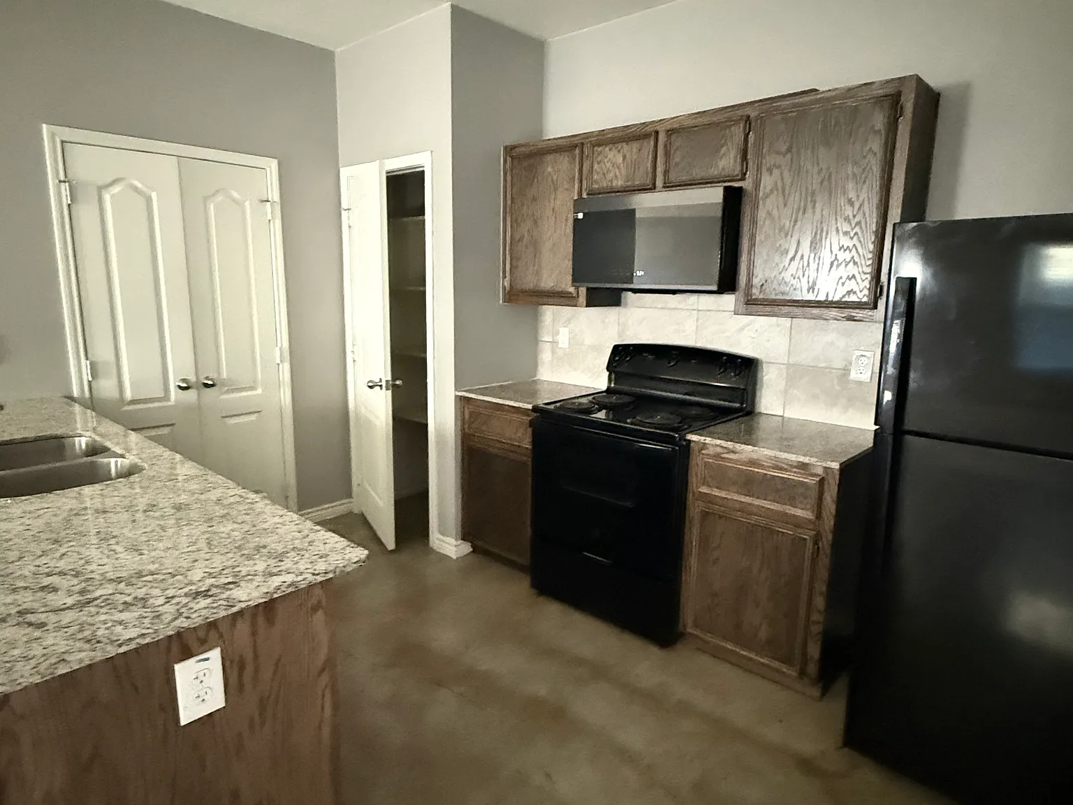 1104 Barbara Jordan St — Photo 4