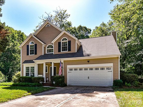 3rd image of 4411 Poplar Grove Dr