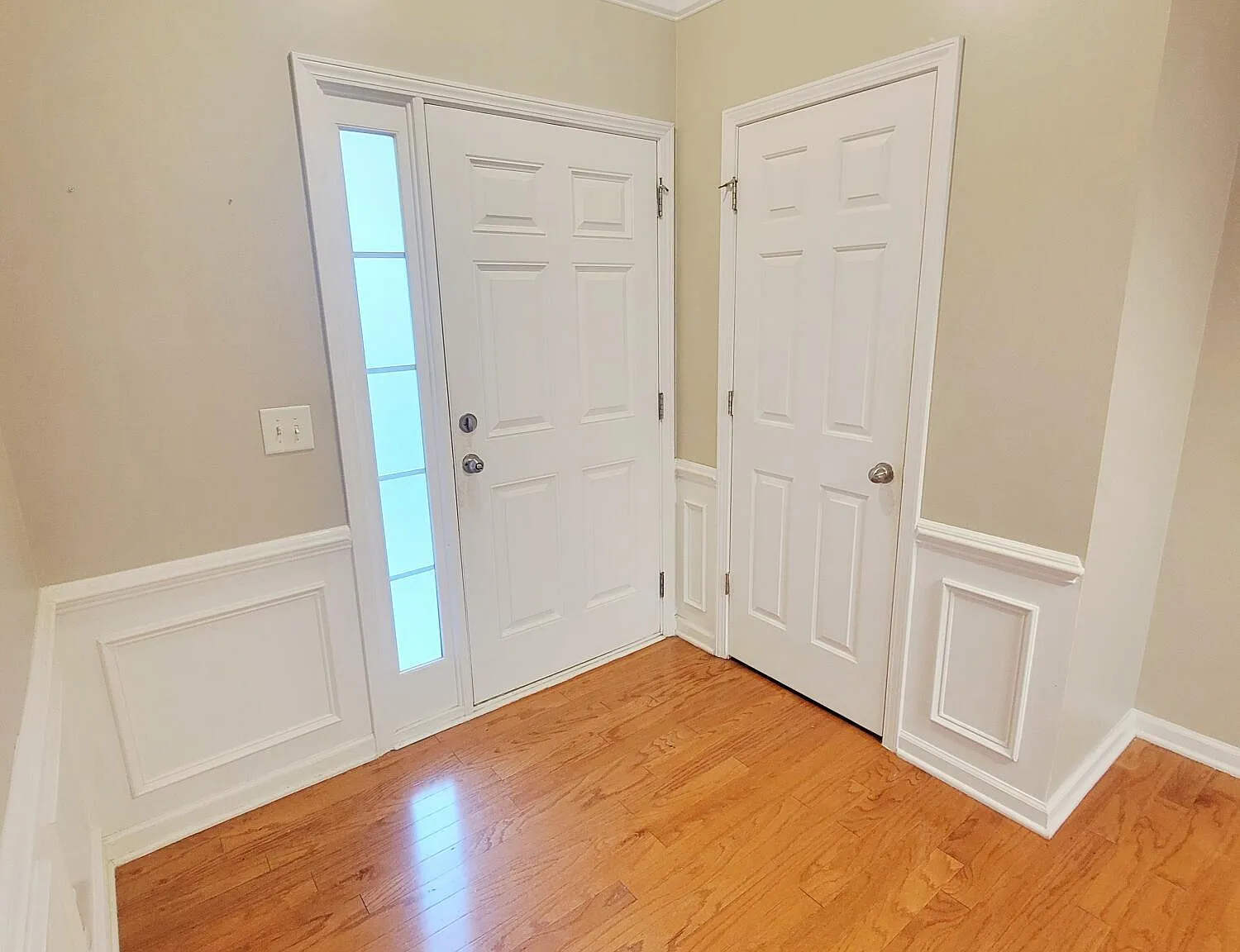 3 bed, 2.5 bath, 1558 sqft, $1,895 — Photo 4