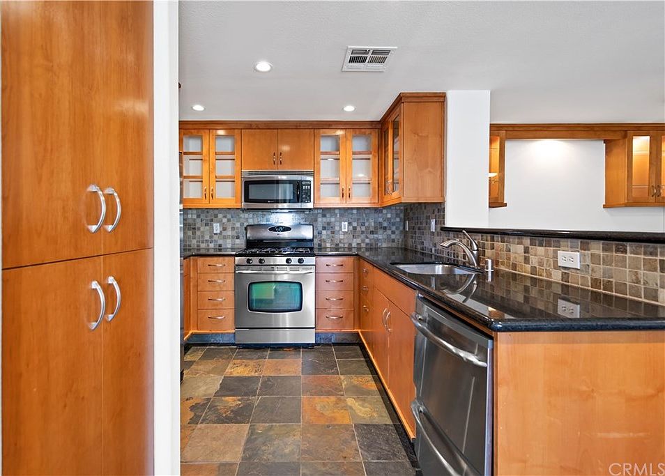 1st image of 31236 Taylor Ln