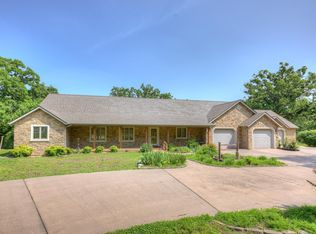 8926 Cedar Dr, Joplin, MO 64804