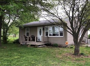 233 Hill Rd, De Soto, IL 62924