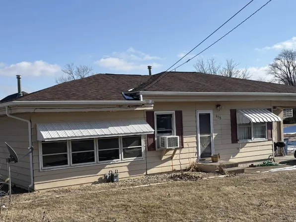 429 N 5th St, Monmouth, IL 61462