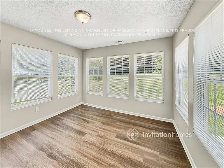 8930 Hedge Maple Rd — Photo 17