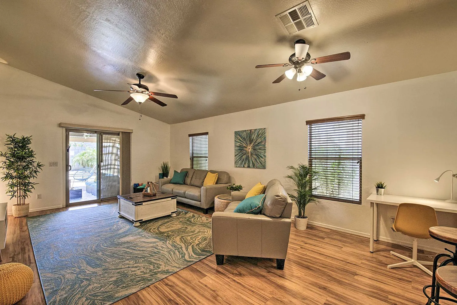 3 bed, 2.0 bath, 1345 sqft, $3,183 — Photo 2