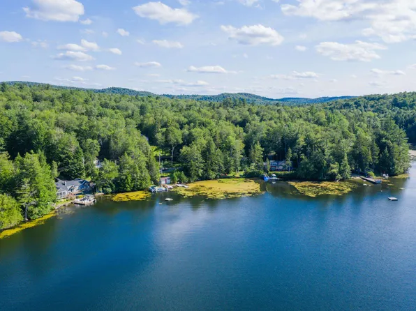 197 Lake Raponda Road, Wilmington, VT 05363