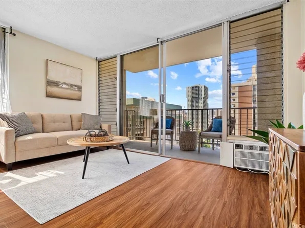 2345 Ala Wai Blvd APT 1902, Honolulu, HI 96815