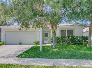 2275 Canopy Dr, Melbourne, FL 32935