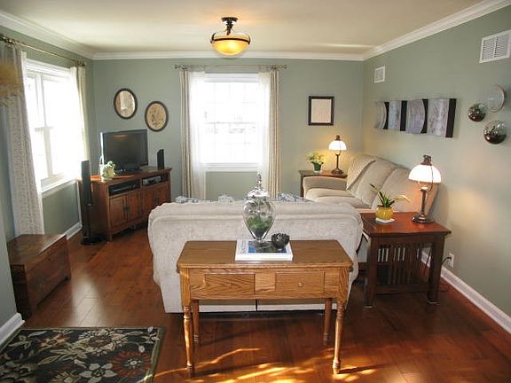 4th image of 500 E Chateau Pl