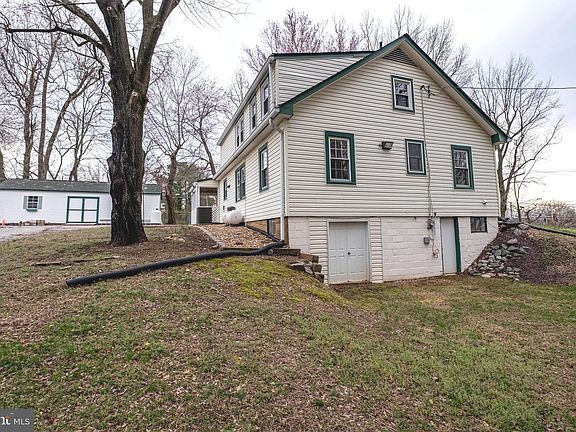 2nd image of 5680 Bryantown Rd