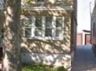 6012 60th St, Maspeth, NY 11378