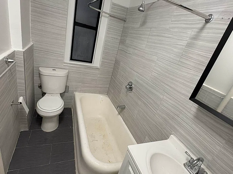 125 Seaman Ave #3D — Photo 5