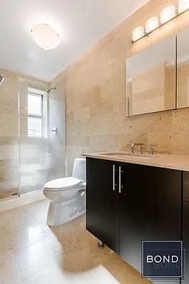 Rented by Bond New York | media 25