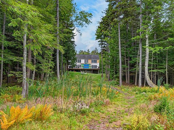 2nd image of 152 Lake Raponda Road