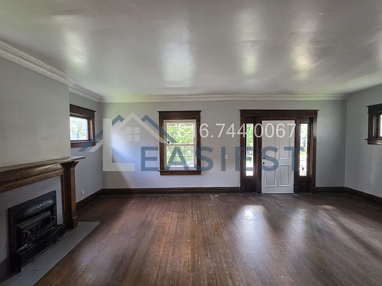 4453 Francis St — Photo 4
