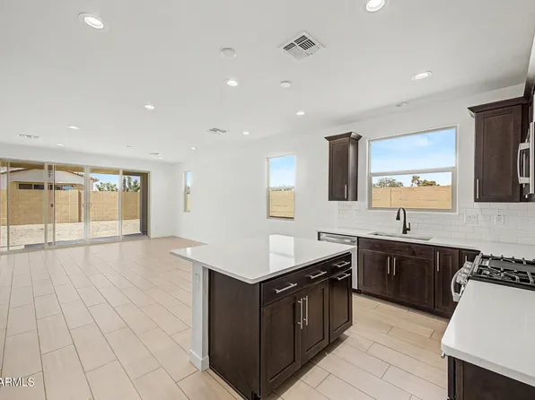 5330 W HARMONT Drive, Glendale, AZ 85302